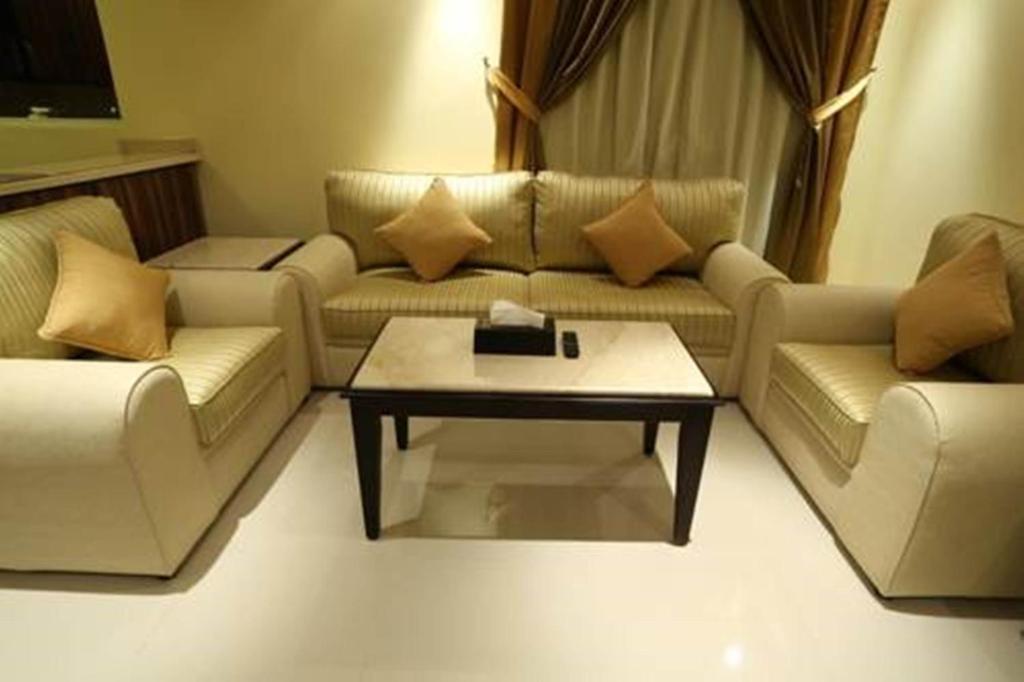 Tulip Al Rawdah Apart otel Riyad Oda fotoğraf